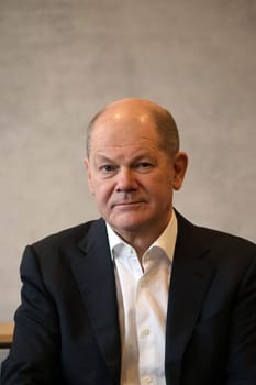 Federal Chancellor Olaf Scholz during a visit to the Europa Park Stadium in Freiburg with the participants in the dialogue with socially engaged citizens from Freiburg and the surrounding area in the Business Lounge on the ground floor of the main grandstand