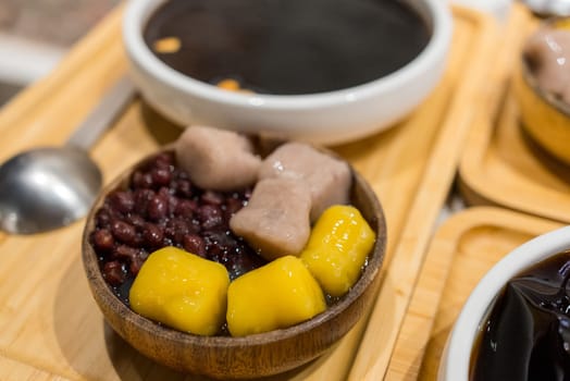 Taro ball with grass jelly dessert