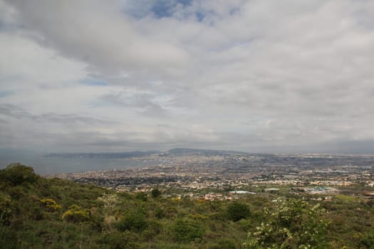 Vesuvius, a walk to Vesuvius tour for tourists.