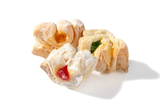 A mesmerizing melody of textures and flavors! Flaky, golden puff pastry cradles vibrant red Turkish Delight, each dusted with a touch of powdered sugar.