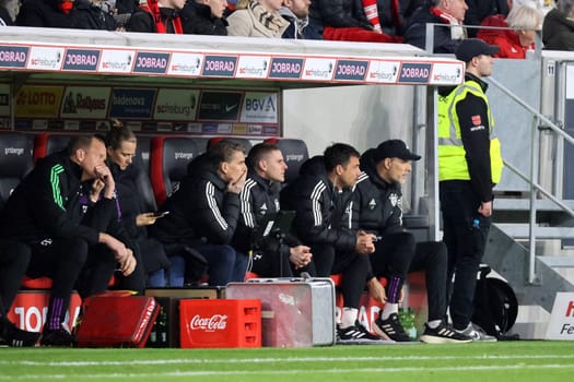 Frustration on the Bayern bench in the 2-2 draw in Freiburg,also with coach Thomas Tuchel (FC Bayern Munich/far right)  at the match of the 1st FBL: 23-24: 24. Sptg. SC Freiburg - FC Bayern Munich  DFL REGULATIONS PROHIBIT ANY USE OF PHOTOGRAPHS AS IMAGE SEQUENCES AND/OR QUASI-VIDEONann  Photo: Joachim Hahne/johapress