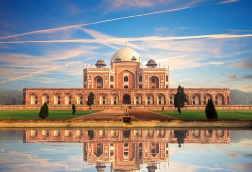 Humayun s Tomb at sunset and its reflection, New Delhi, India.