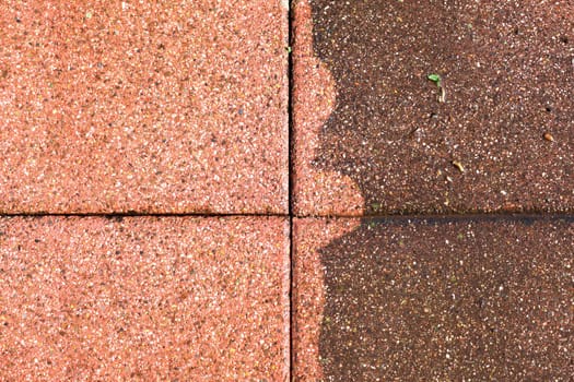 Service to clean terraces, paths, roof tiles and other things with the high-pressure cleaner.