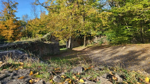 Walls of a ruined castle on the Baldeneysteig in Essen
