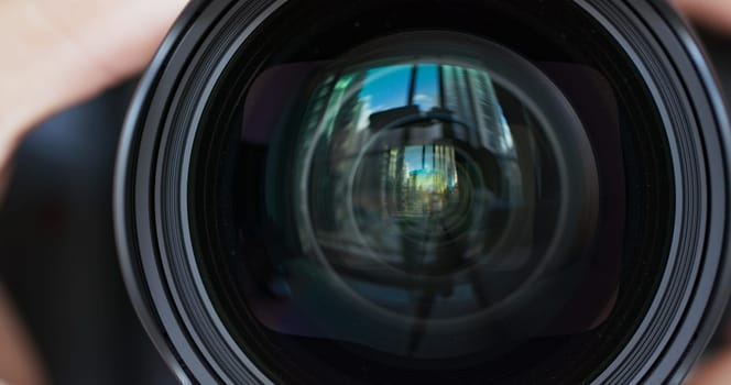 Changing the Camera lens aperture