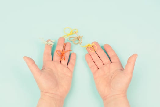 Alzheimer, dementia, Parkinson disease, memory loss disorder, damaged brain, bow on finger as reminder, confusion and concentration problem