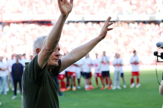 Coach Christian Streich (SC Freiburg) cries and waves to the fans as he bids farewell after the 1st FBL match: 23-24: 33rd Sptg. SC Freiburg - 1st FC Heidenheim  DFL REGULATIONS PROHIBIT ANY USE OF PHOTOGRAPHS AS IMAGE SEQUENCES AND/OR QUASI-VIDEONann  Photo: Joachim Hahne/johapress