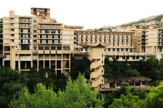 View onto the Interhotel Veliko Tarnovo, example for brutalist architecture from the socialist era in Veliko Tarnovo, Bulgaria 2022