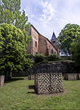 ehemalige Pfarrkirche Sankt Peter und Paul, Luxemburg, Echternach