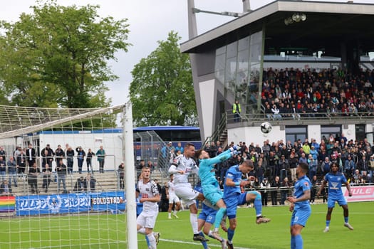 Goalkeeper Jusuf Tirso (Pforzheim) was the great support of his team and almost brought the Villingen players to despair in the match of the OL BaWü: 23-24 - 34th matchday - FC 08 Villingen - CFR Pforzheim