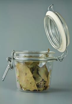 Jar for storage of dried spices