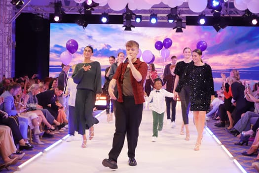 Iggi Kelly,Ernstings Fashion Show,Atlantic Hotel Hamburg,11.06.2024