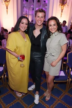 Miyabi Kawai,Lukas Sauer,Nina Moghaddam,Ernstings Fashion Show,Atlantic Hotel Hamburg,11.06.2024
