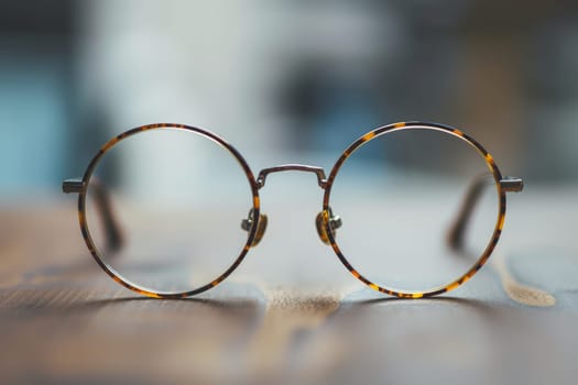 Sleek art deco frame with a minimalist design for versatility