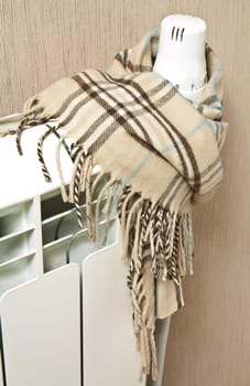 Scarf wrapped around thermostatic valve mounted aluminum radiator