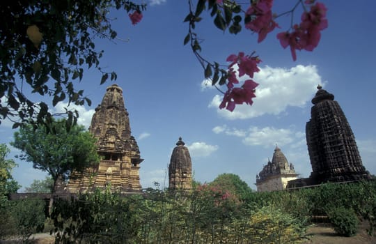 a view of the Erotic Temple and Hindu Temple of Kandarija Mahadeva Temple in the city of Khajurao in Province Madhya Pradesh in India.  India, Khajurao, April, 1998