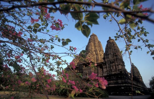 a view of the Erotic Temple and Hindu Temple of Kandarija Mahadeva Temple in the city of Khajurao in Province Madhya Pradesh in India.  India, Khajurao, April, 1998