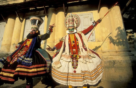 Artists of a Kathakali Dance Group at a authentic training in the city of Kochi or Cochin in the Province Kerala in India.  India, Cochin, April, 1998