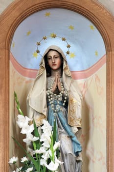 Virgin Mary Queen of the Holy Rosary, Church of St. Martin in Breznicki Hum, Croatia