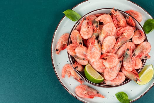 Uncooked prawns or shrimps with cooking spices.