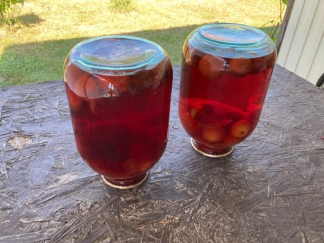 Production of homemade plum the juice