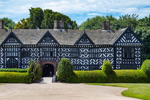 Speke Hall, a wood-framed wattle-and-daub Tudor manor house in Speke, Liverpool in northwest England. It is one of the finest surviving examples of its kind. Dates from 1530.