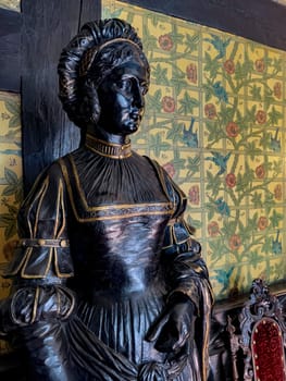 Room interior at Speke Hall, a wood-framed wattle-and-daub Tudor manor house in Speke, Liverpool in northwest England. It is one of the finest surviving examples of its kind. Dates from 1530.