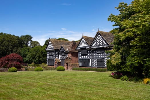 Speke Hall, a wood-framed wattle-and-daub Tudor manor house in Speke, Liverpool in northwest England. It is one of the finest surviving examples of its kind. Dates from 1530.