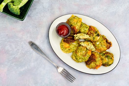 Diet vegetable cutlet from broccoli.