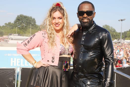 Captain Hollywood Project (Willie Bivins,Lisa Becker),90s Super Show,Horner Rennbahn Hamburg,20.07.2024