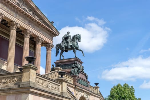 Equestrian statue of Friedrich Wilhelm IV in front of the Alte Nationalgalerie in Berlin