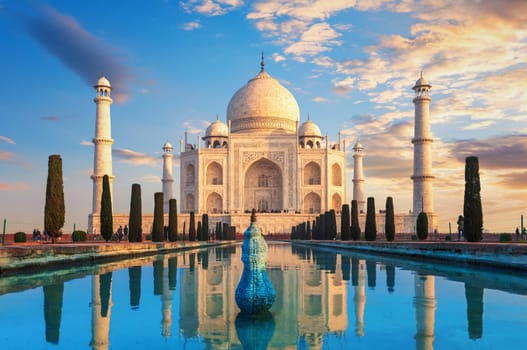 Famous Taj Mahal sunset view, Agra, Uttar Pradesh, India .