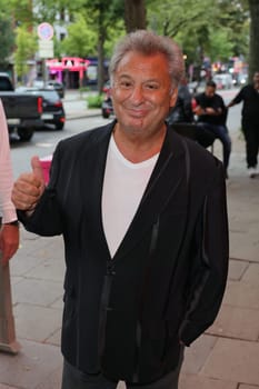 Peter Mike Wappler,(Billion Mike),Release party of singer Jason B. Gentle's single Save Me at Hooters on the Reeperbahn,Hamburg,22.08.2024