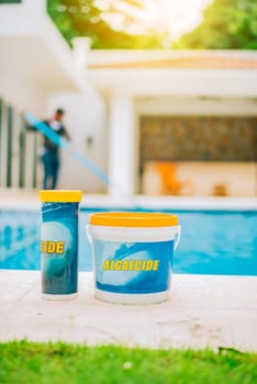 Algaecide and clarifier for cleaning and purity of swimming pools. Algaecide and clarifier for cleaning swimming pools