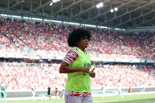 Anrie Chase (VfB Stuttgart) during the warm-up for the 1st FBL match: 24-25: 1.  DFL REGULATIONS PROHIBIT ANY USE OF PHOTOGRAPHS AS IMAGE SEQUENCES AND/OR QUASI-VIDEONann  Photo: Joachim Hahne/johapress
