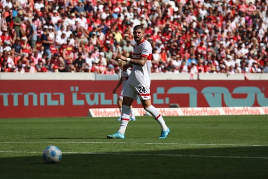 Jeff Chabot (VfB Stuttgart) at the 1st FBL match: 24-25: 1.  DFL REGULATIONS PROHIBIT ANY USE OF PHOTOGRAPHS AS IMAGE SEQUENCES AND/OR QUASI-VIDEONann  Photo: Joachim Hahne/johapress