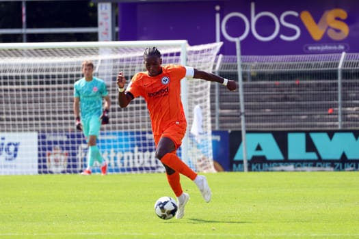 Phinees Bonianga (Eintracht Frankfurt) at the match of the Football RL SW 24-25: 6.