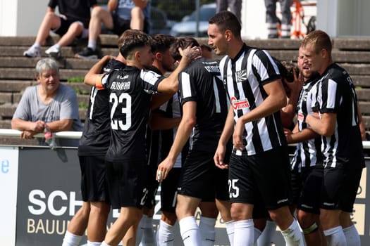 The Villingen players celebrate the 1:0 lead goal by Marcel Sökler (Villingen 08) in the match of the football RL SW 24-25: 6th Sptg: FC 08 Villingen vs Eintracht Frankfurt U21