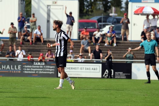 The decision: Tevfik Ceylan (FC 08 Villingen) scores from the spot from the spot from the penalty spot to make it 2-0 and celebrates his goal in the match of the football RL SW 24-25: 6. Sptg: FC 08 Villingen vs Eintracht Frankfurt U21
