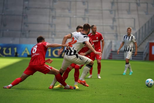 For the Basel players,like Sergio López (FC Basel) here,there was no way through the football test match: SC Freiburg - FC Basel  REGULATIONS PROHIBIT ANY USE OF PHOTOGRAPHS AS IMAGE SEQUENCES AND/OR QUASI-VIDEONann  Photo: Joachim Hahne/johapress