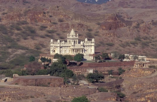 a Palace at the Kumbhalgarh Fort near the Town of Udaipur in the Province of Rajasthan in India.  India, Udaipur, January, 1998