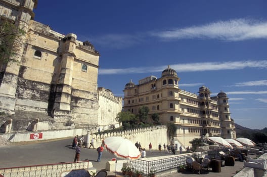 The City Palace and Hotel in the Town of Udaipur in the Province of Rajasthan in India.  India, Udaipur, January, 1998