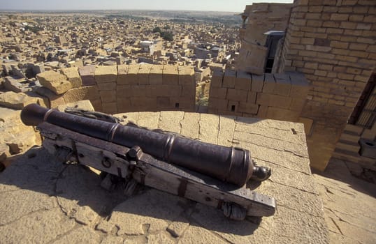 a view of the Jaisalmer Fort with the city of Jaisalmer in the Province of Rajasthan in India.  India, Jaisalmer, January, 1998