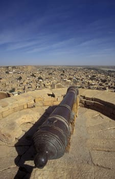 a view of the Jaisalmer Fort with the city of Jaisalmer in the Province of Rajasthan in India.  India, Jaisalmer, January, 1998