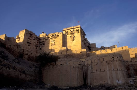 a view of the Jaisalmer Fort in the old Town of Jaisalmer in the Province of Rajasthan in India.  India, Jaisalmer, January, 1998