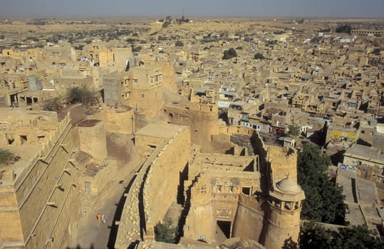 a view of the Jaisalmer Fort with the city of Jaisalmer in the Province of Rajasthan in India.  India, Jaisalmer, January, 1998