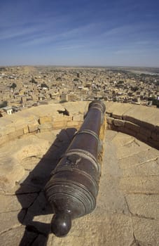 a view of the Jaisalmer Fort with the city of Jaisalmer in the Province of Rajasthan in India.  India, Jaisalmer, January, 1998