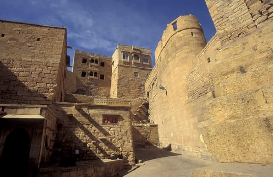 a view of the Jaisalmer Fort in the old Town of Jaisalmer in the Province of Rajasthan in India.  India, Jaisalmer, January, 1998