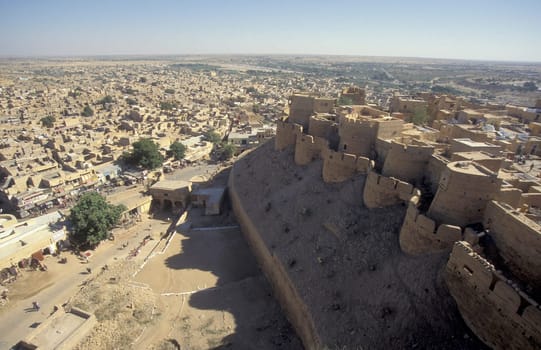 a view of the Jaisalmer Fort with the city of Jaisalmer in the Province of Rajasthan in India.  India, Jaisalmer, January, 1998