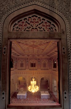 Inside the Samode Palace Hotel near the City of Jaipur in the Province of Rajasthan in India.  India, Jaipur, January, 1998